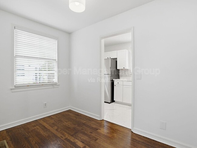 Building Photo - 4819 Boulevard Ln