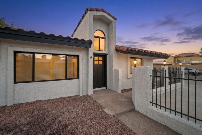 Building Photo - 7826 E Heatherbrae Ave