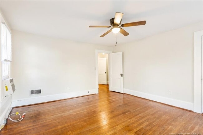 Building Photo - 115 Woodside Ave