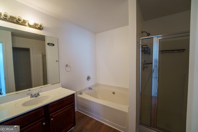 Building Photo - 2555 Flat Shoals Rd