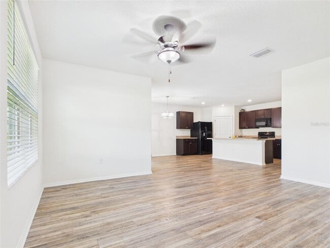 Building Photo - 4942 SW 97th Ln