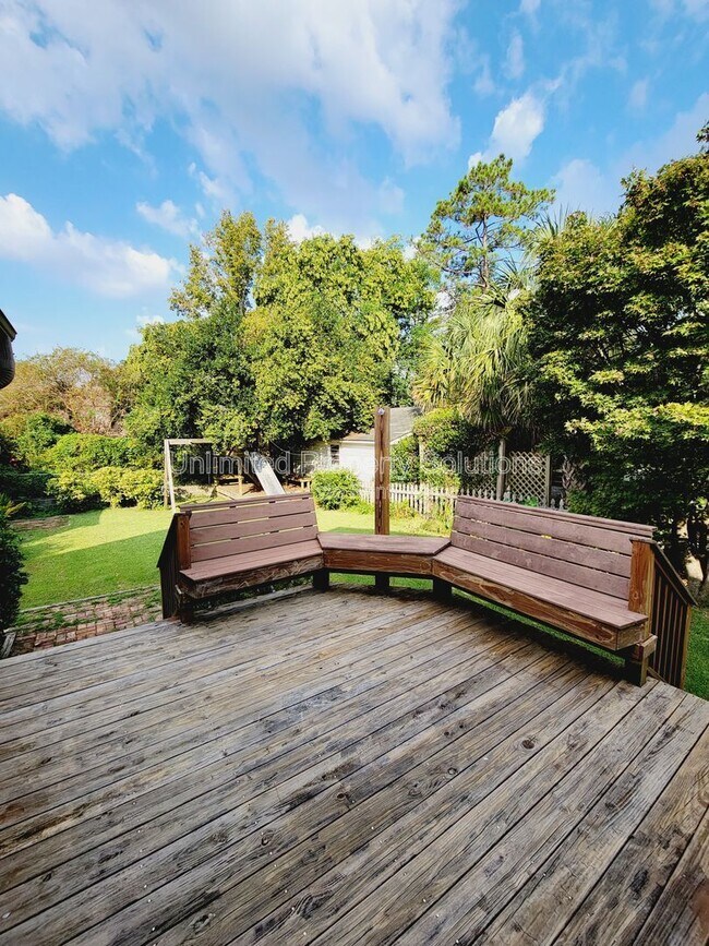 Building Photo - 116 Keaton Ave