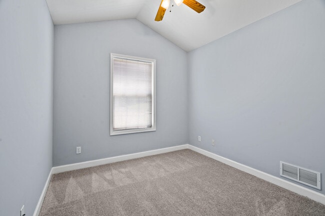Building Photo - 5909 Kelsey Dr