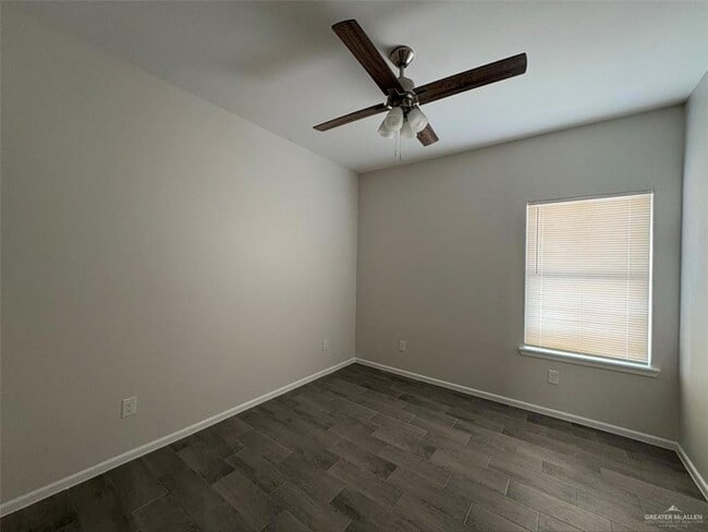 Building Photo - 2813 W Harrison Ave