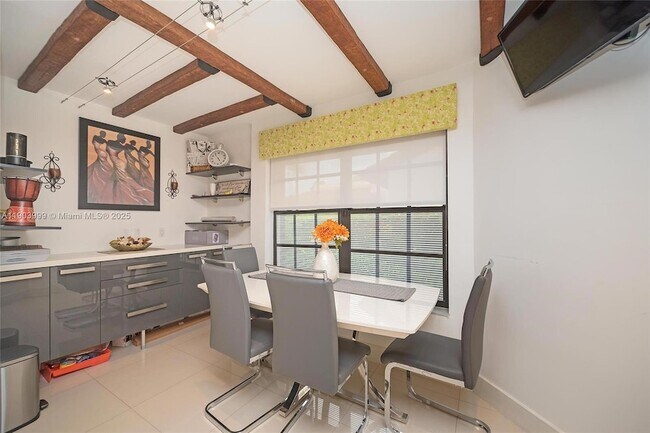 Building Photo - 9318 NW 50th Doral Cir S