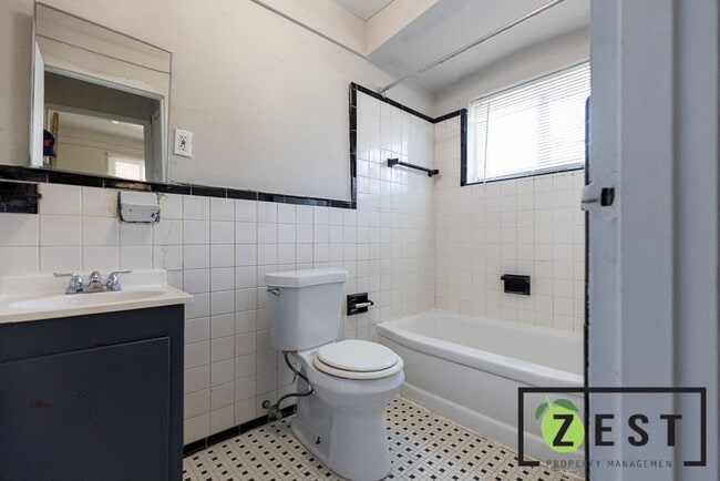 Building Photo - 14825 Joy Rd