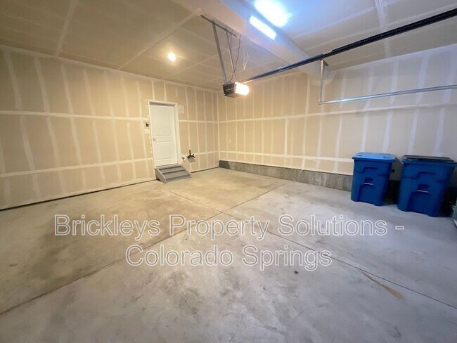 Building Photo - 1721 Rose Quartz Heights