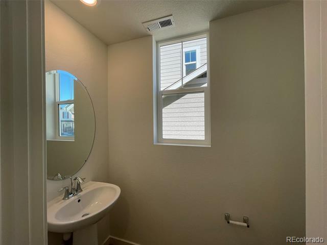 Building Photo - 701 Mosquito St