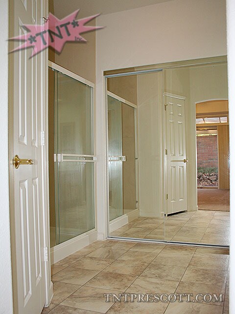 Building Photo - Home in Oaks of the Ranch HOA ~ HOLD