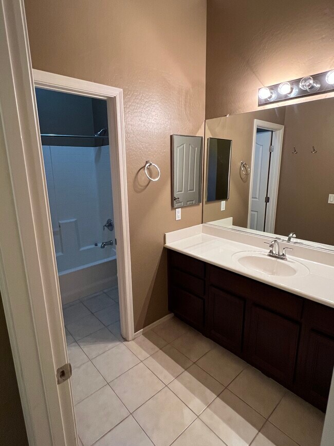 Building Photo - 14393 W Poinsettia Dr