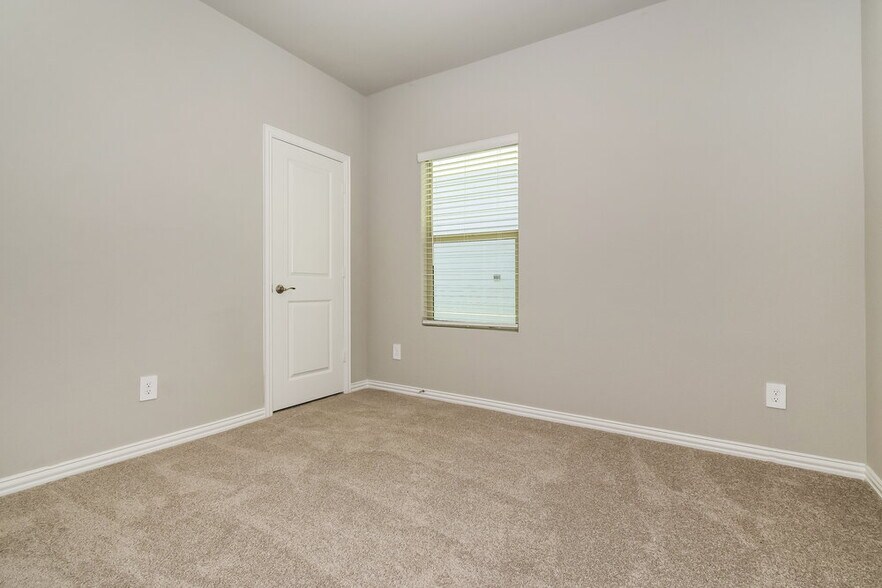 Building Photo - 845 Wisteria Ln
