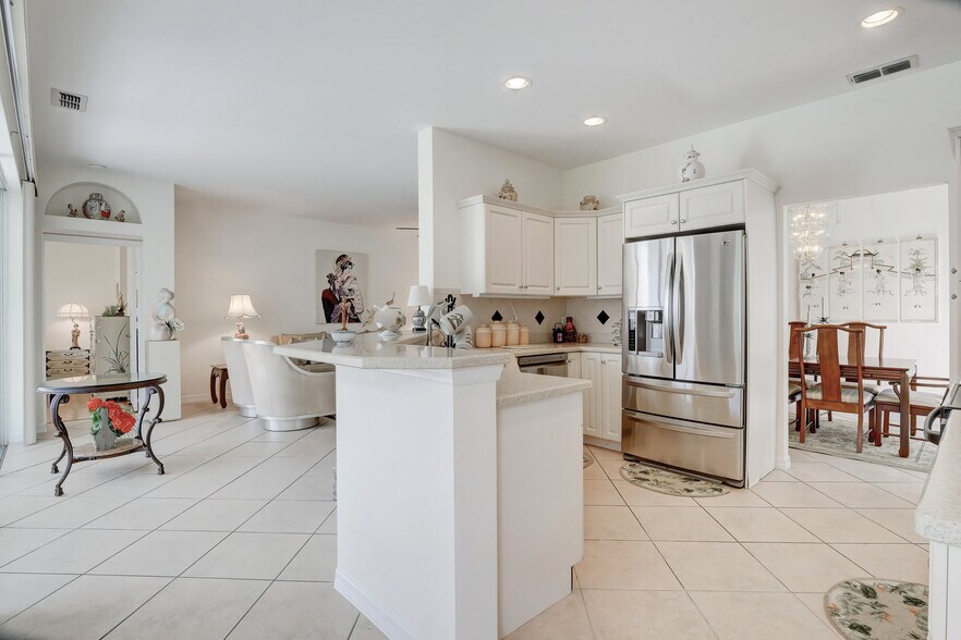 Building Photo - 2250 Hawksridge Dr