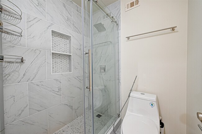 Building Photo - 1201 McDuffie St