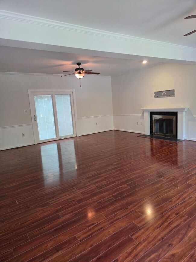 Building Photo - 4407 Marquis Pl