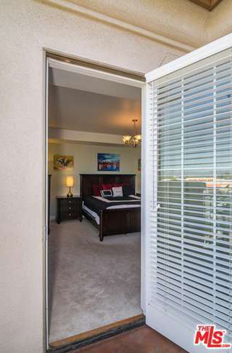 Building Photo - 12975 Agustin Pl
