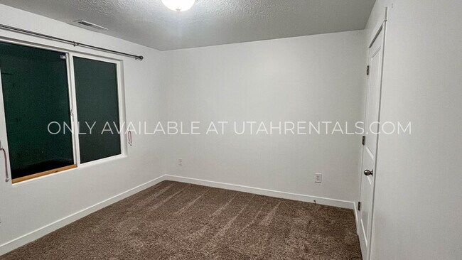 Building Photo - 3741 W 860 N