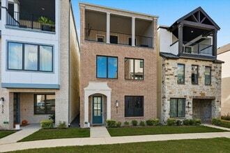 Building Photo - Cozy home in Merion at Midtown Park, one of Dallas's most convenient and family-friendly communit...