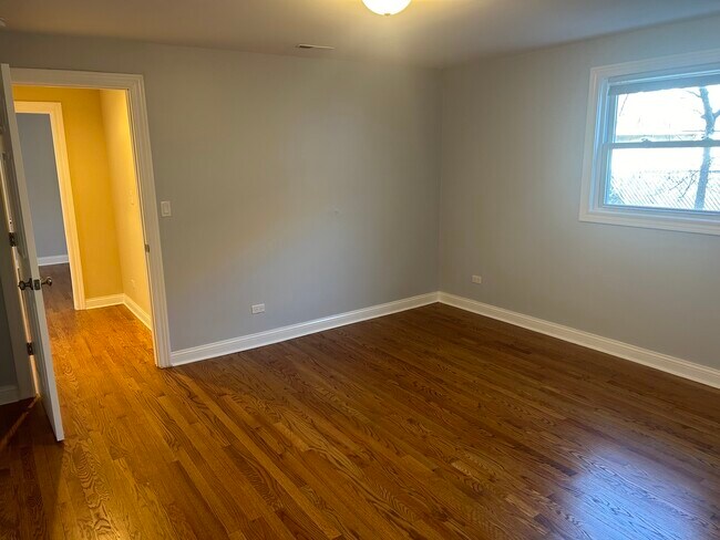 Building Photo - 3115 50th Ct