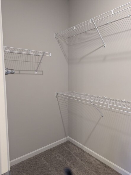 Building Photo - 385 Orchard Ln