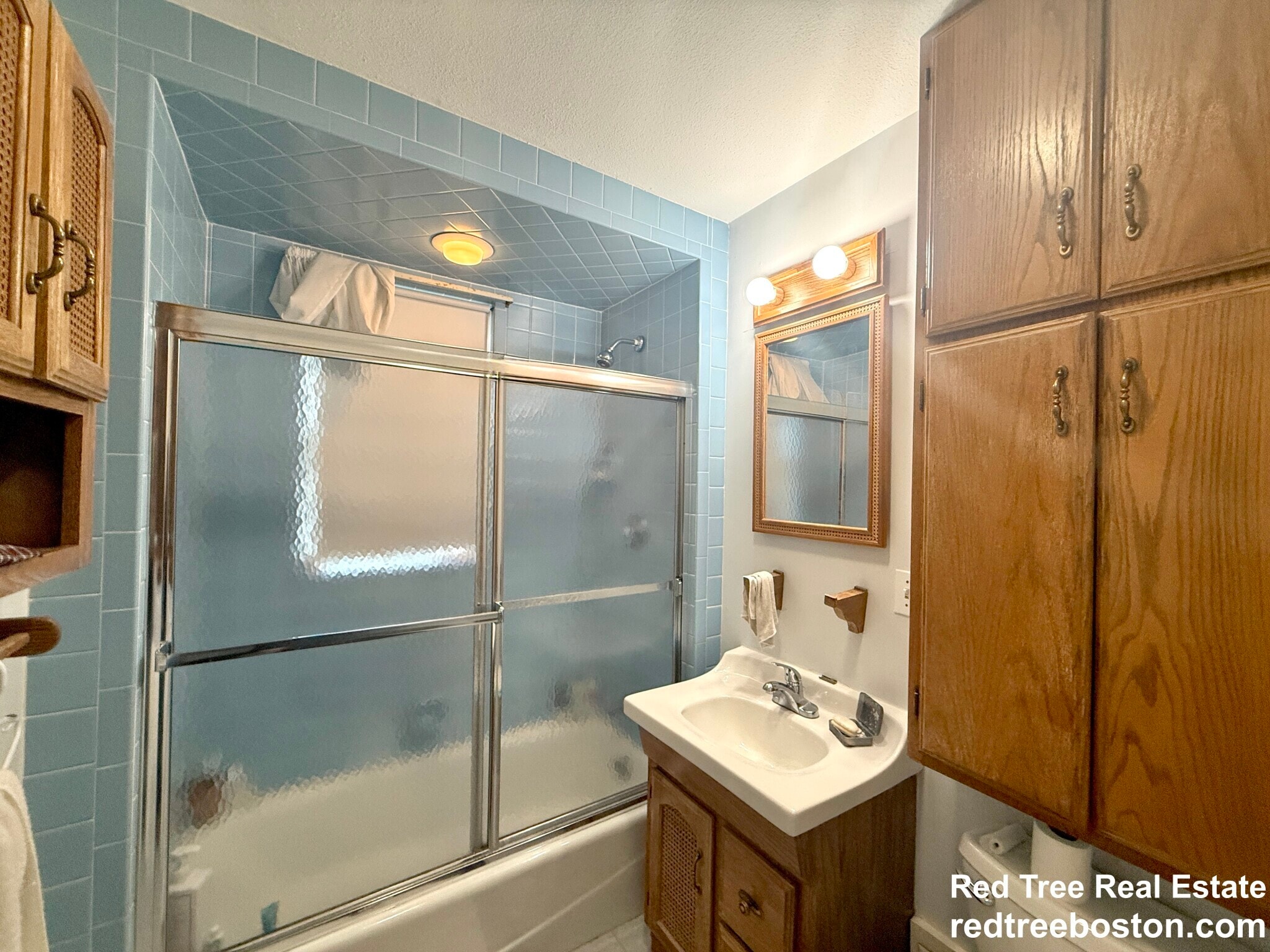 Building Photo - 41 Rich St