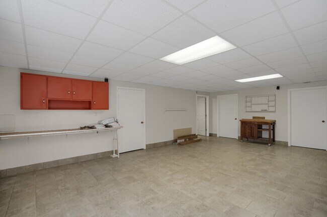 Building Photo - 314 Powder Mill Dr