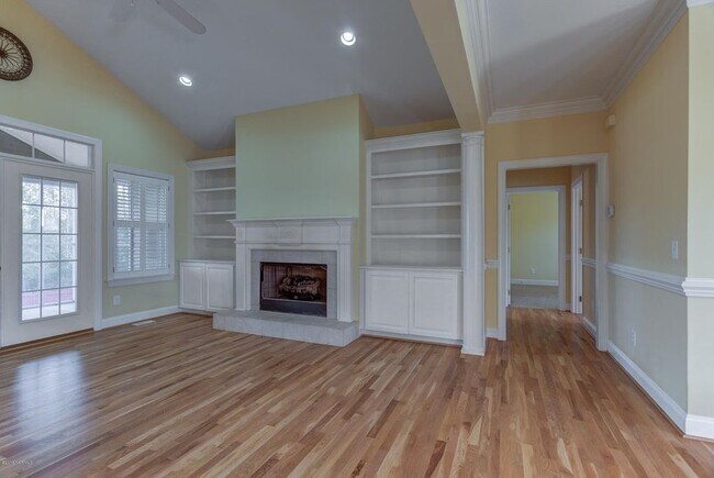 Building Photo - 7107 Long Boat Cir