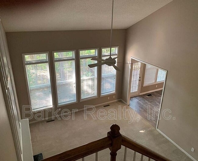 Building Photo - 2312 Colony Woods Dr