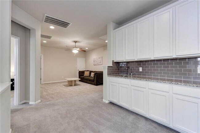 Building Photo - 3006 Rio Verde Dr