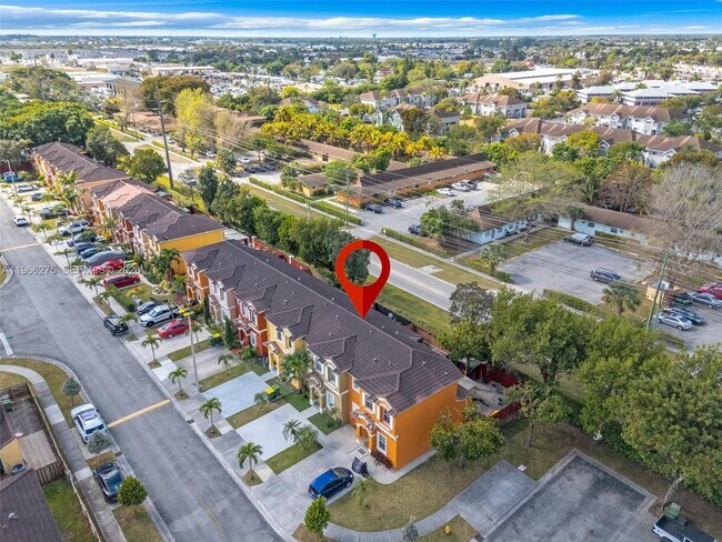 Building Photo - 30 SE 6th Rd