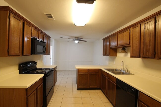 Building Photo - Available Now! 2 Bedroom 2 BathTownhome!