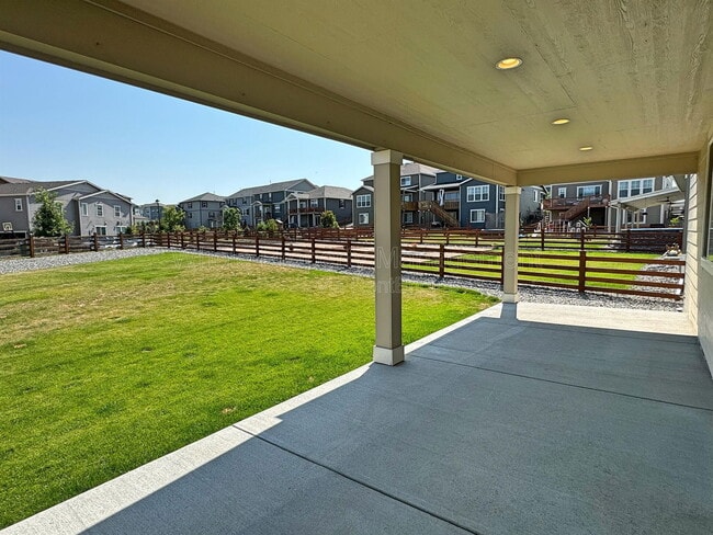 Building Photo - 21939 E Stanford Cir