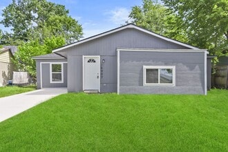 Building Photo - 16907 Argyle Rd