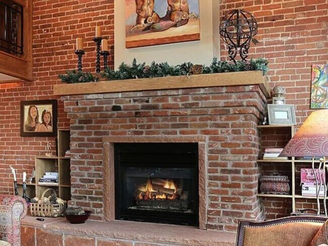 Building Photo - Available November 12