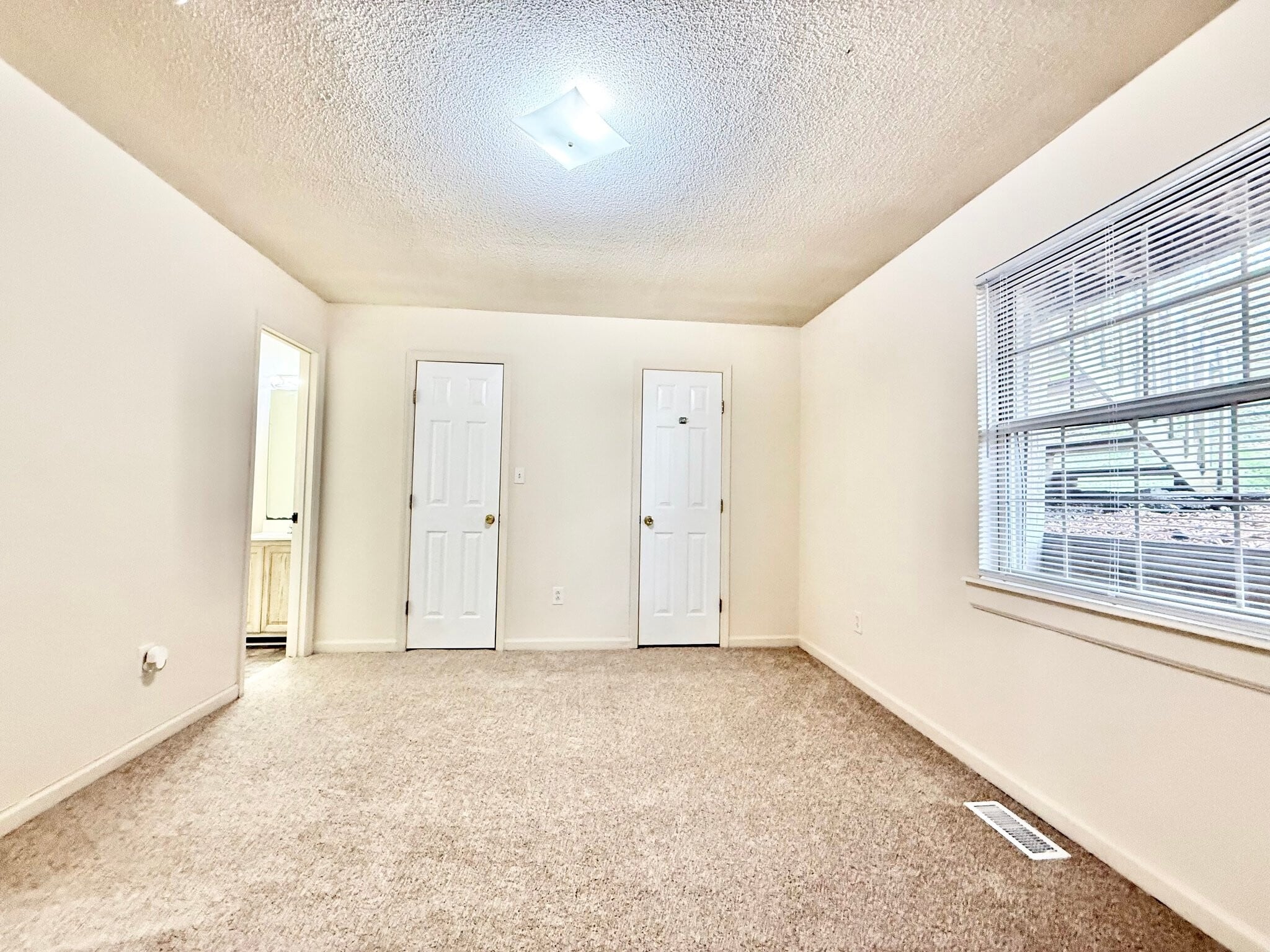 Building Photo - 102 Carter Sells Rd