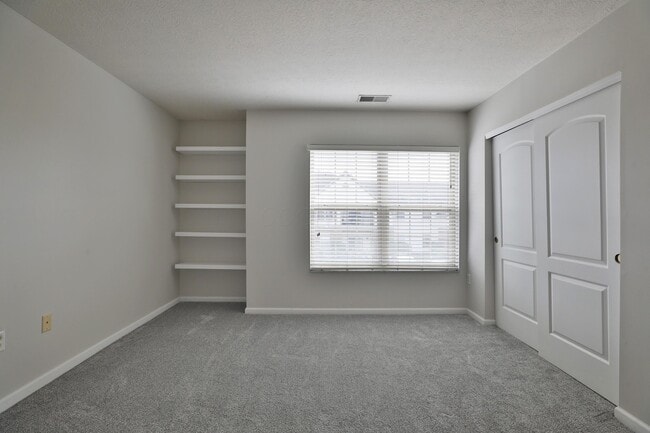Building Photo - 763 Hidden Springs Dr