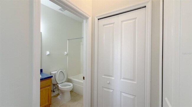 Building Photo - 203 Madison Cir
