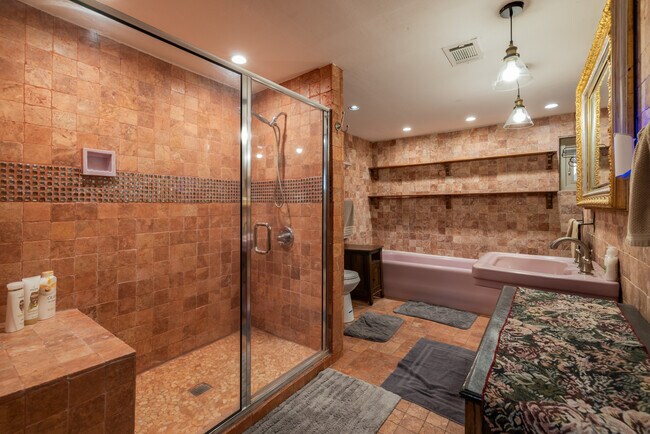 Building Photo - 10128 2nd St NW