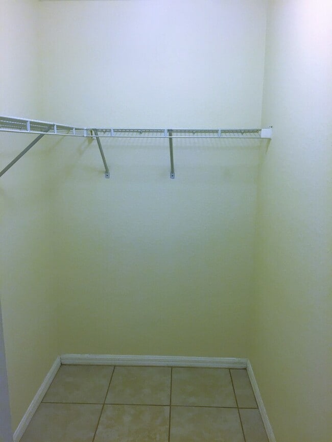 Building Photo - SE Cape Coral Duplex Unit