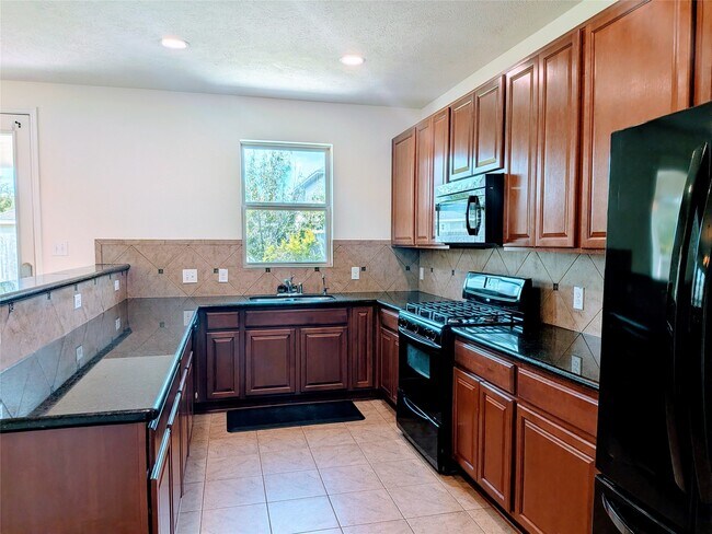 Building Photo - 1615 Bel Riposo Ln