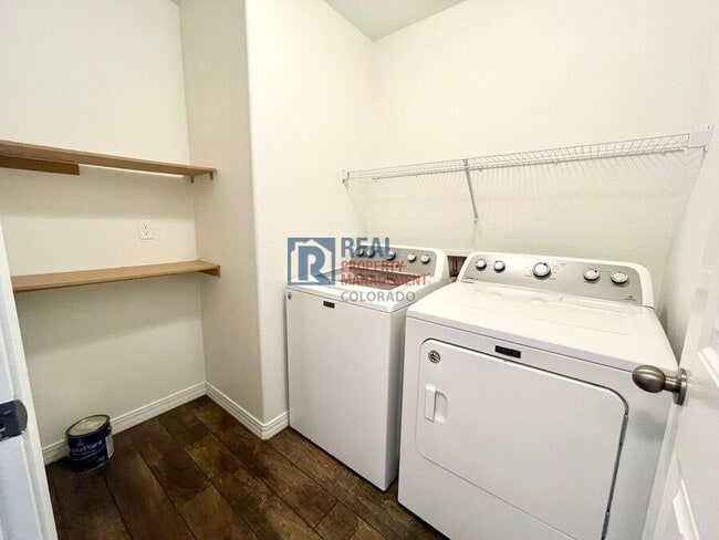 Building Photo - 10831 Fossil Dust Dr