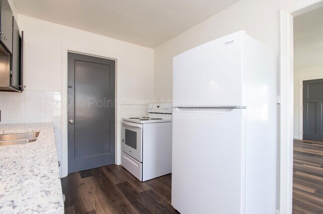 Building Photo - 1301 E Mount Vernon St