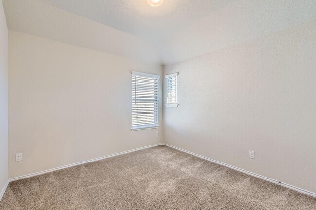 Building Photo - 3264 Pablo Cir