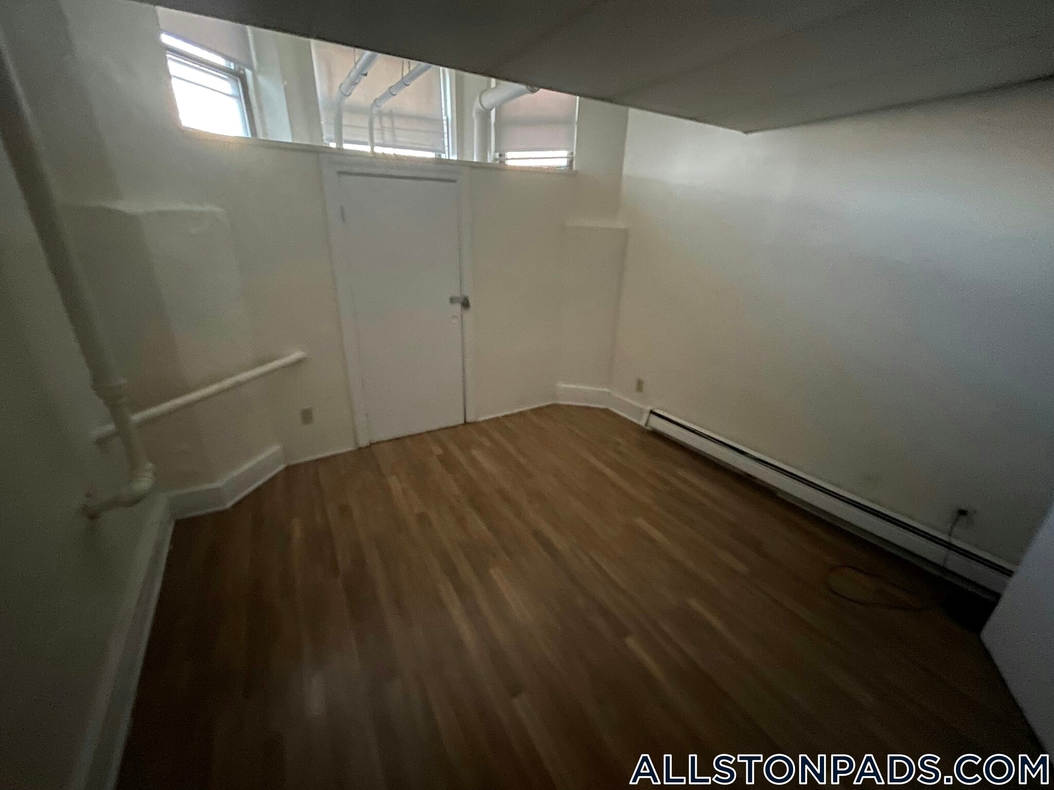 Building Photo - 1144 Commonwealth Ave