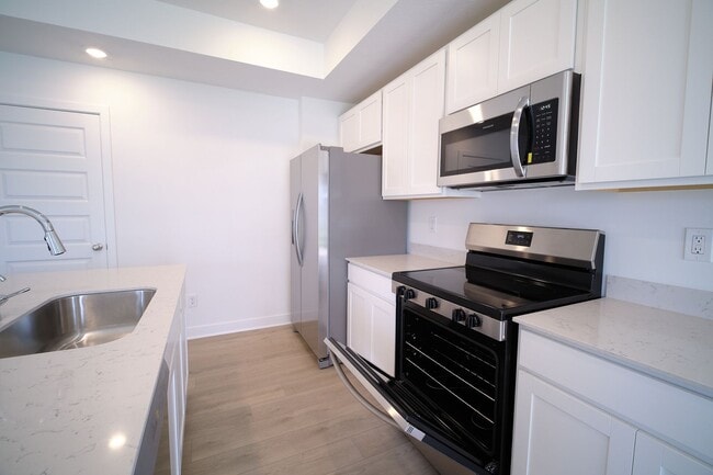 Building Photo - 8707 Maroska St