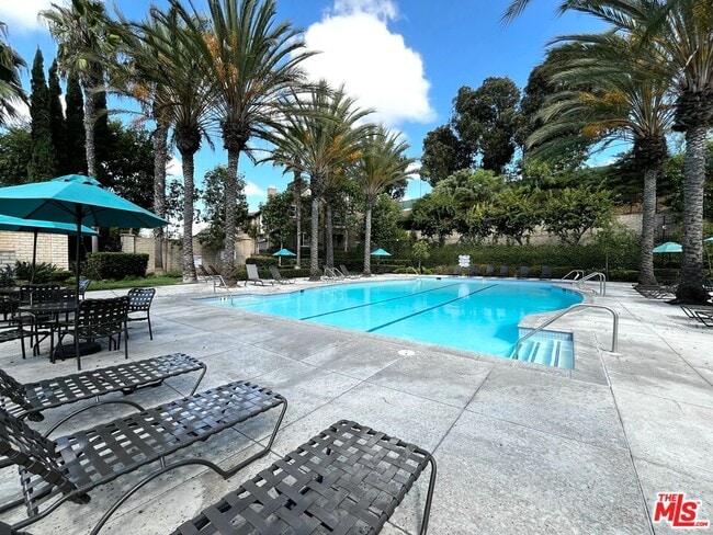 Building Photo - 3653 W Luther Ln