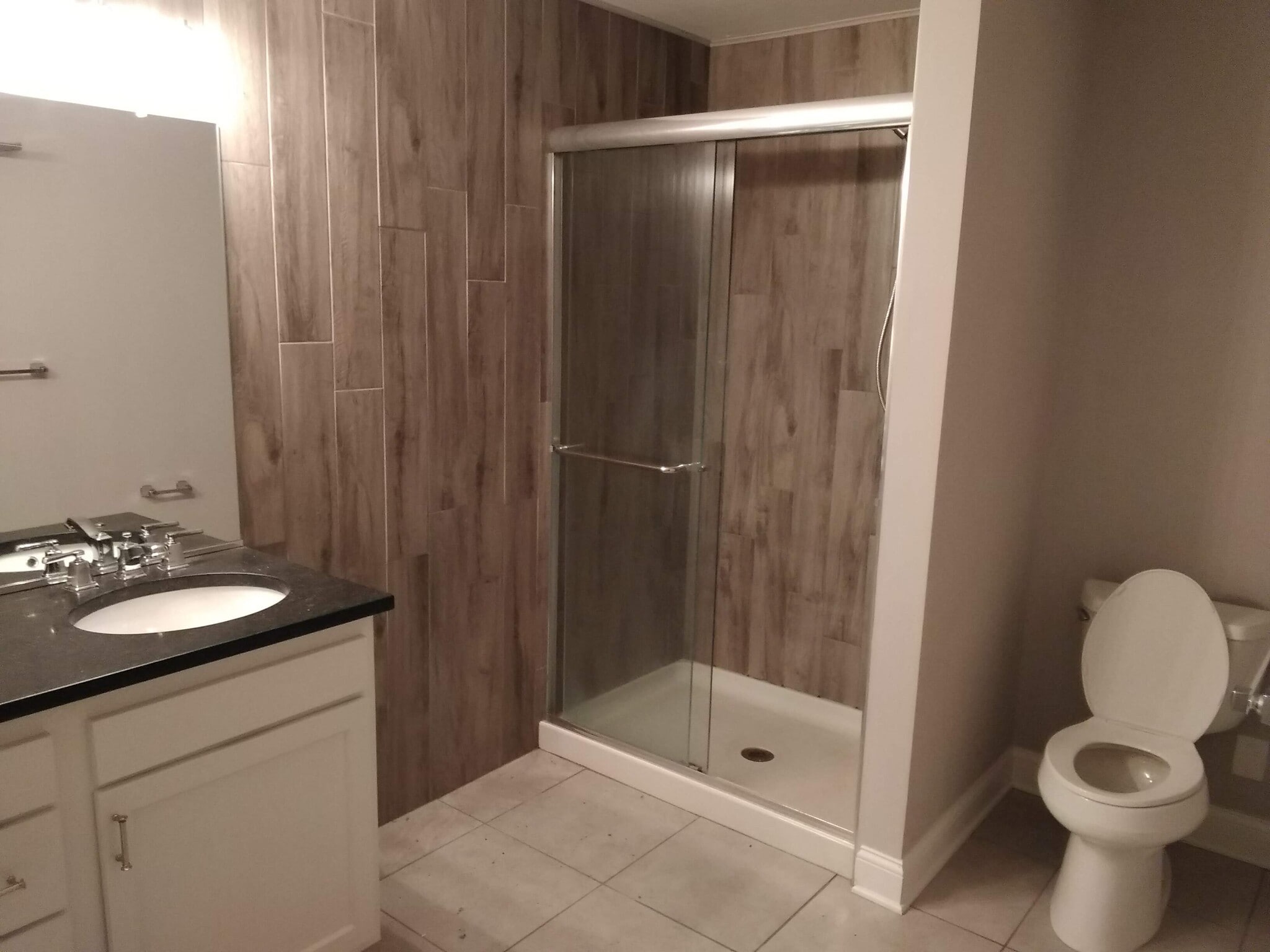 Master bath - 46 W Parkwood St