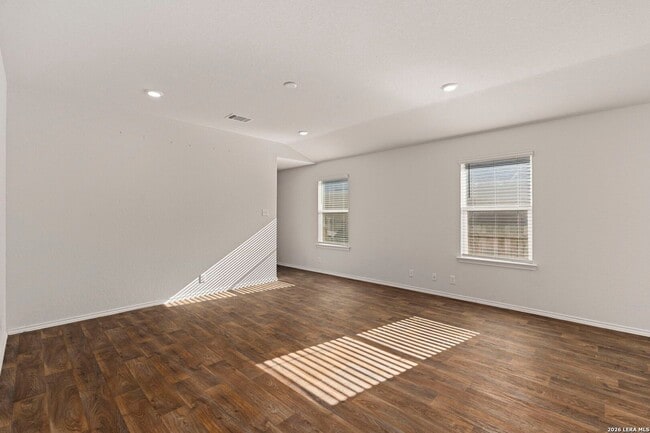 Building Photo - 3 Bedroom/2 Bath Redbird Ranch Subdivision