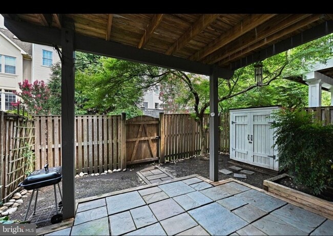 Building Photo - 6650 Dunwich Way