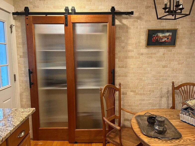 kitchen pantry - 127 White St
