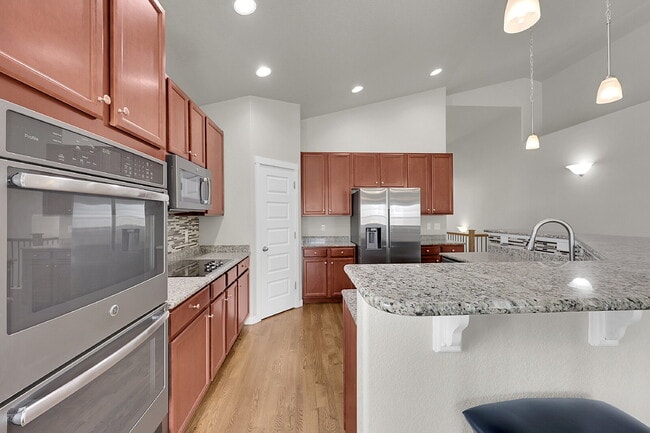 Building Photo - $3,150 - 5 Bed, 3 Bath Home in CO Springs ...